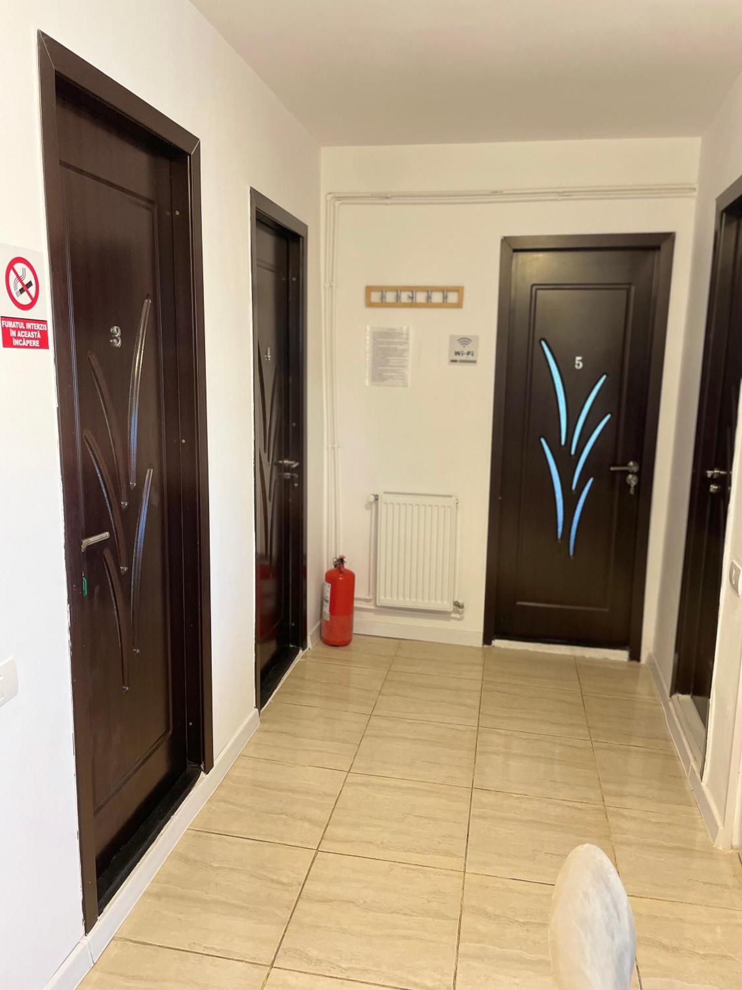 Vila Cris Apartments Năvodari Zewnętrze zdjęcie
